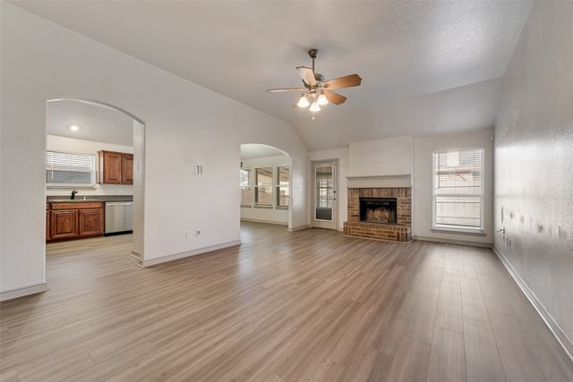 91 Post Oak Drive, Waxahachie, TX 75165