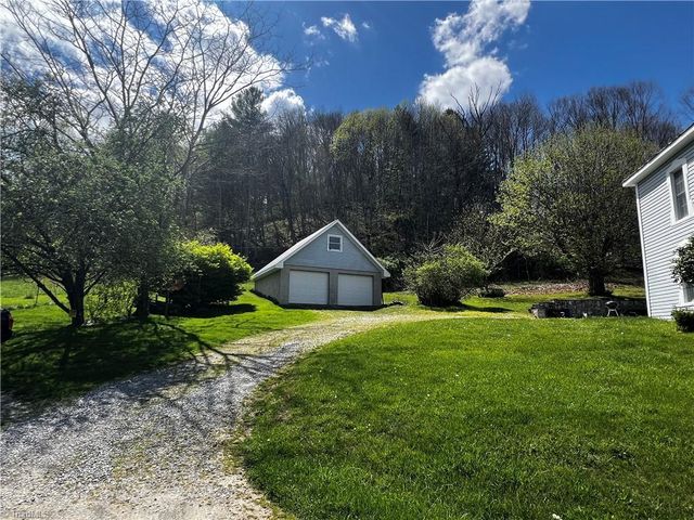 4606 Garvey Bridge Road, Crumpler, NC 28617