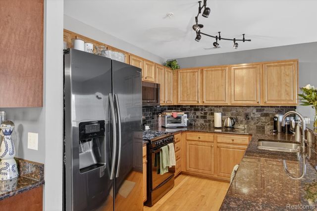 30770 Ardmore Court, Novi, MI 48377