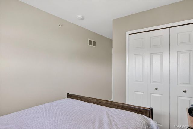 30770 Ardmore Court, Novi, MI 48377