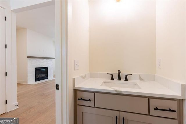 8330 Creekside Overlook Drive, Gainesville, GA 30506