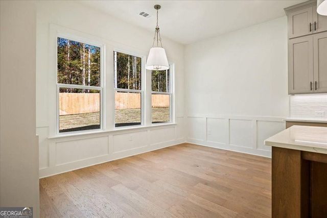 8330 Creekside Overlook Drive, Gainesville, GA 30506