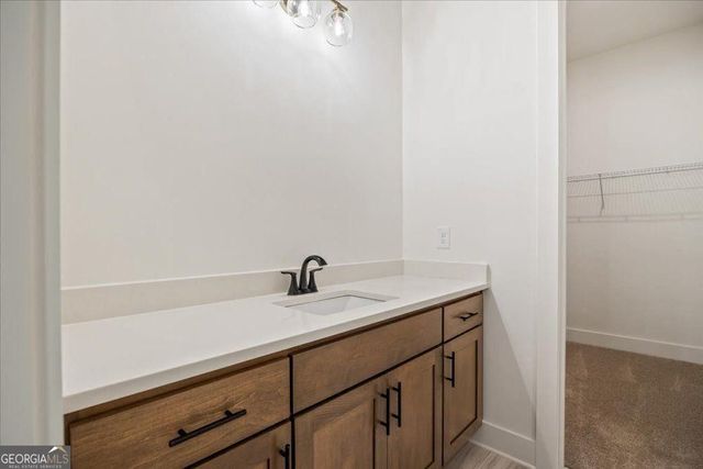 8330 Creekside Overlook Drive, Gainesville, GA 30506