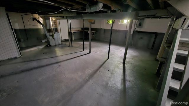 345 W Nevada Street, Highland Park, MI 48203