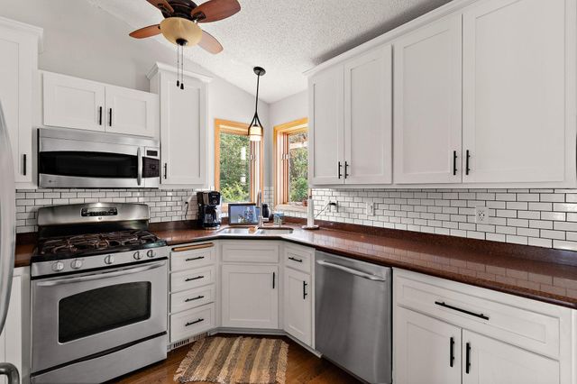 5370 226th Avenue NE, Bethel, MN 55005