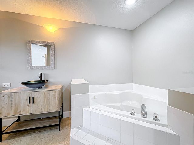 790 SILHOUETTE COURT, Longwood, FL 32750