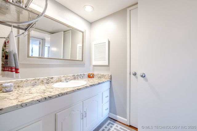 410 W 7th Street 324, Tulsa, OK 74119