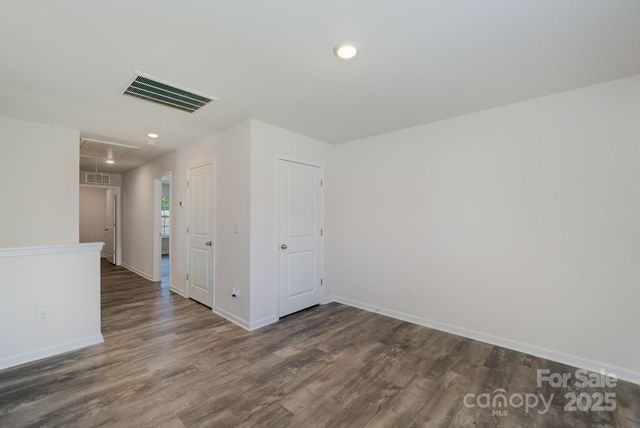 2961 Sherrills Stream Drive, Sherrills Ford, NC 28673