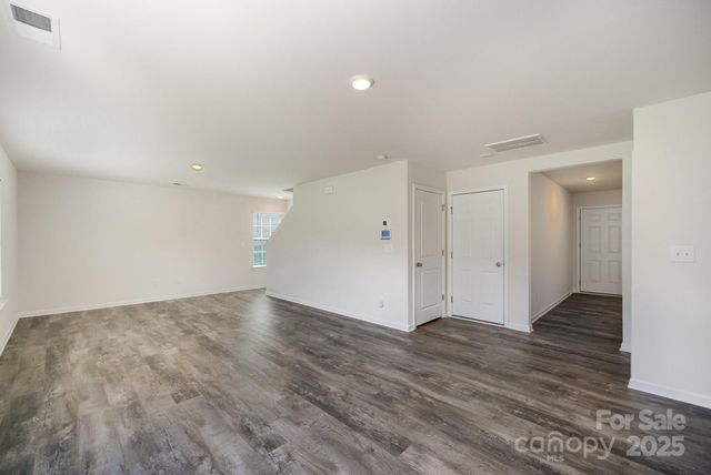 2961 Sherrills Stream Drive, Sherrills Ford, NC 28673