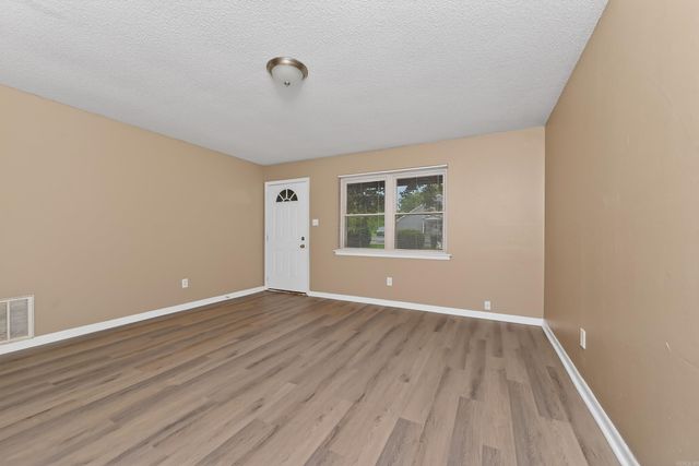 1119 Ray Road, Jacksonville, AR 72076