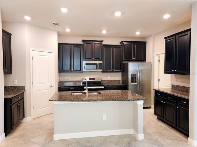 7336 BAGLEY COVE COURT, Sun City Center, FL 33573