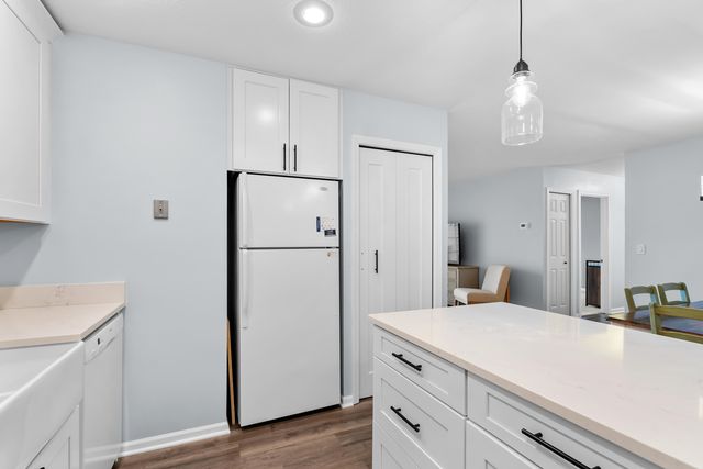 4050 W Centre Avenue 115, Portage, MI 49024