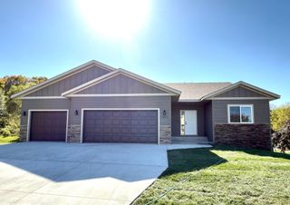 2804 Oak Lawn Drive, Northfield, MN 55057