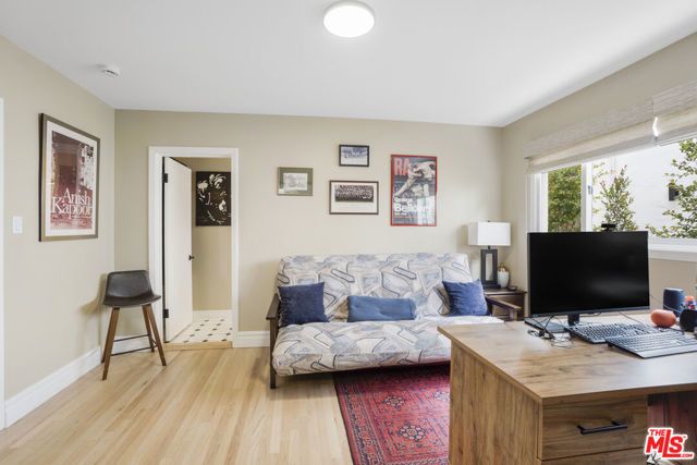2330 Midvale Avenue, Los Angeles, CA 90064