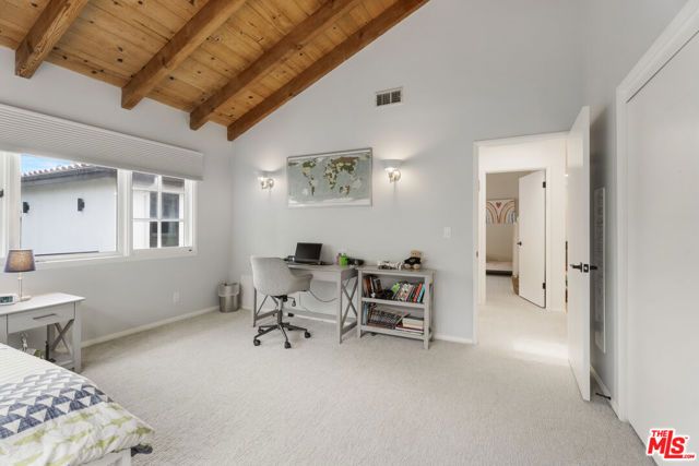 2330 Midvale Avenue, Los Angeles, CA 90064