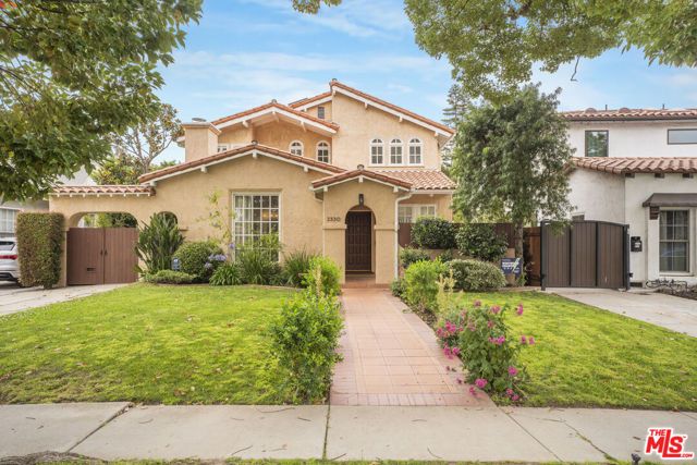 2330 Midvale Avenue, Los Angeles, CA 90064