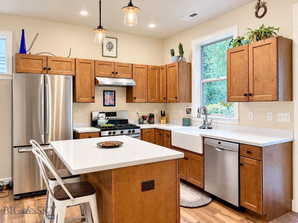 406 E Geyser Street, Livingston, MT 59047 photo 2