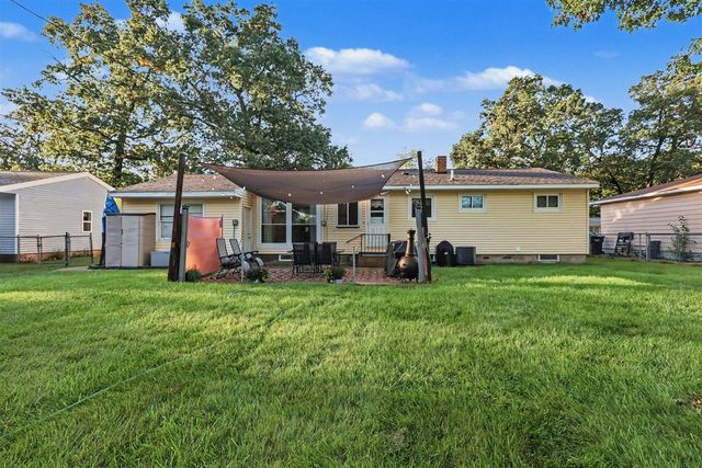 1702 Leif Avenue, Muskegon, MI 49441