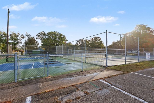 1702 Leif Avenue, Muskegon, MI 49441