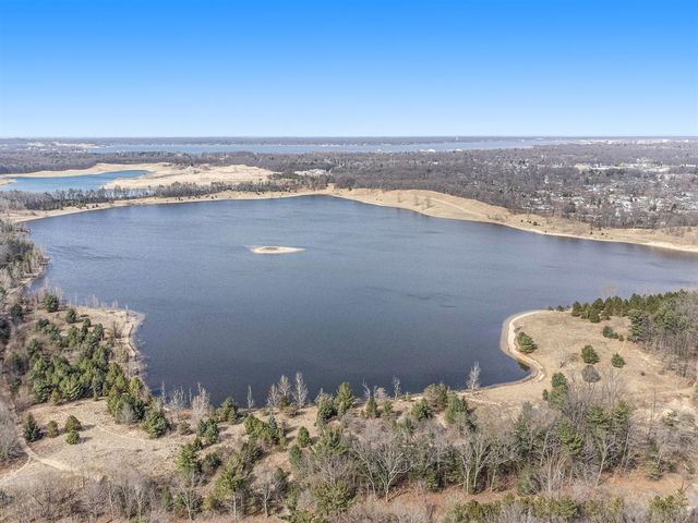 1702 Leif Avenue, Muskegon, MI 49441