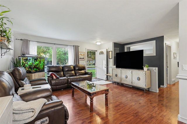 1702 Leif Avenue, Muskegon, MI 49441