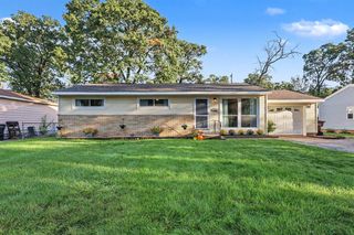 1702 Leif Avenue, Muskegon, MI 49441