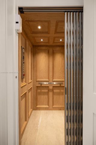 7498 SW 100th St, Pinecrest, FL 33156