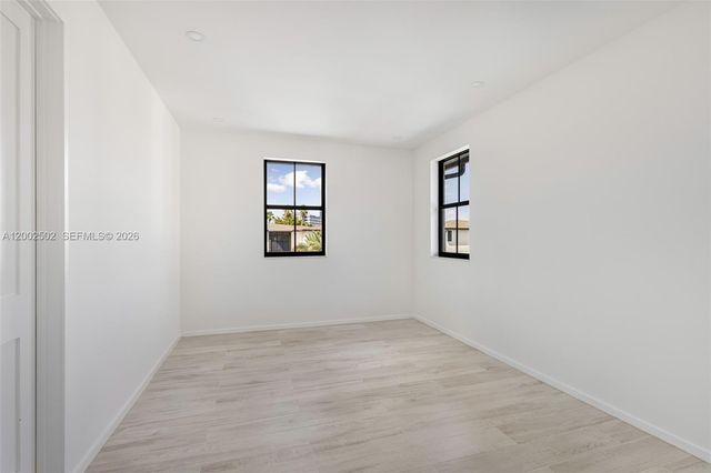 7498 SW 100th St, Pinecrest, FL 33156