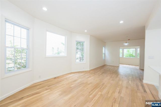 231 Waverly Place, South Orange Village, NJ 07079