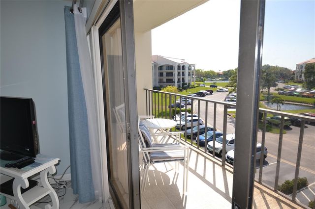 238 MARINER DRIVE, Tarpon Springs, FL 34689