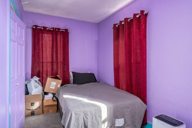 1708 Pershing Boulevard, Clinton, IA 52732