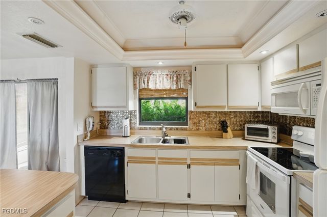 1105 SE 17th TER, Cape Coral, FL 33990