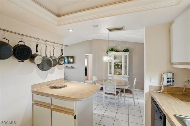 1105 SE 17th TER, Cape Coral, FL 33990