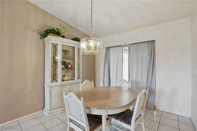 1105 SE 17th TER, Cape Coral, FL 33990