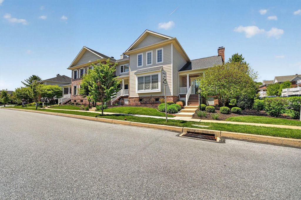 530 GRAMERCY LN, Downingtown, PA 19335