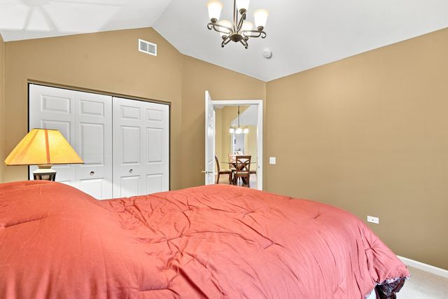 3335 Timbers Edge Circle, Joliet, IL 60431