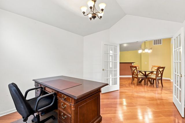 3335 Timbers Edge Circle, Joliet, IL 60431