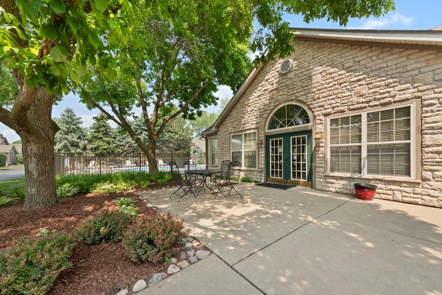 3335 Timbers Edge Circle, Joliet, IL 60431