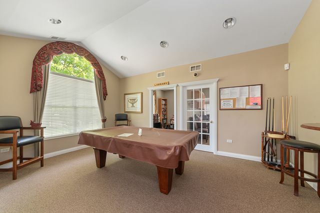 3335 Timbers Edge Circle, Joliet, IL 60431