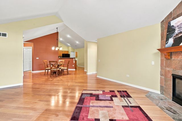3335 Timbers Edge Circle, Joliet, IL 60431
