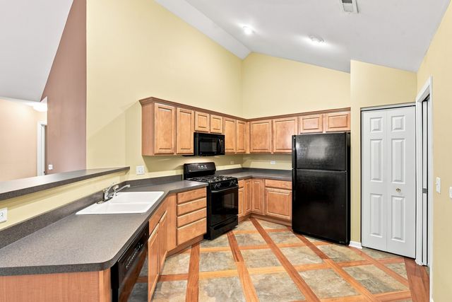 3335 Timbers Edge Circle, Joliet, IL 60431