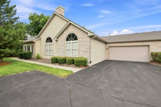 3335 Timbers Edge Circle, Joliet, IL 60431