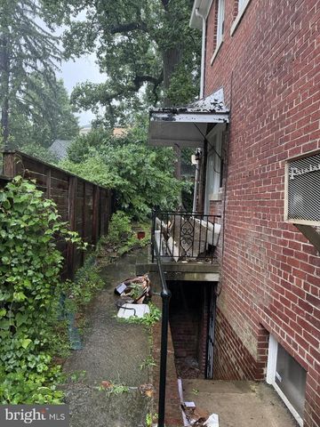 7905 13TH ST NW, Washington, DC 20012