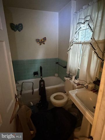 7905 13TH ST NW, Washington, DC 20012