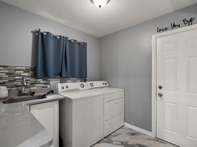 16676 Grillo Drive, Clinton Charter Township, MI 48038