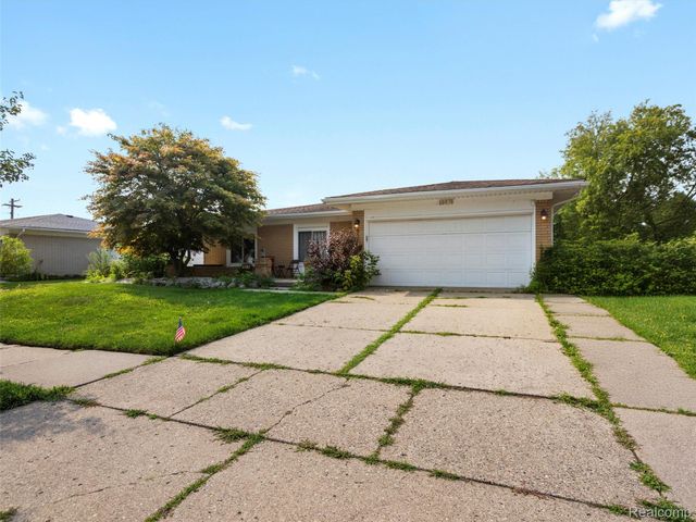 16676 Grillo Drive, Clinton Charter Township, MI 48038