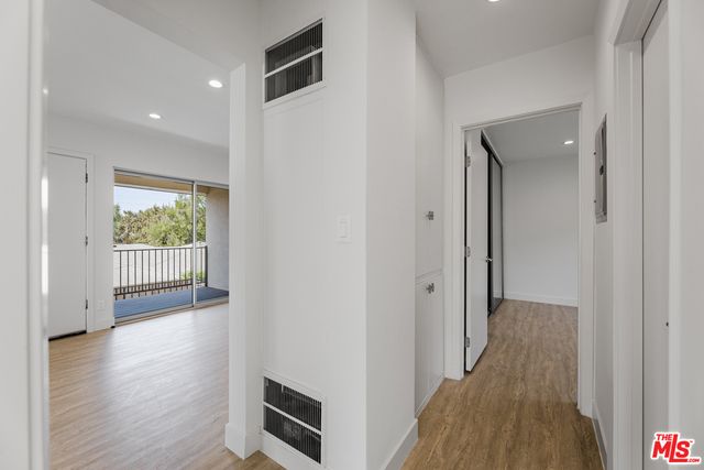 1007 Ocean Park Boulevard 1, Santa Monica, CA 90405