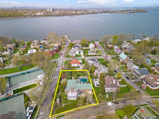 127 Beverly Road, Douglaston, NY 11363