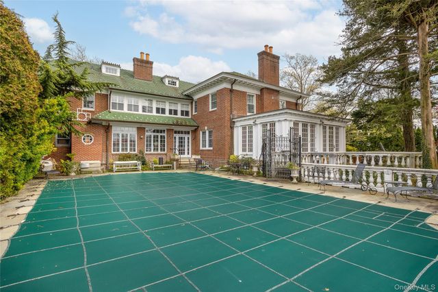 127 Beverly Road, Douglaston, NY 11363