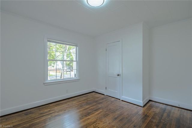 834 Goldfloss Street, Winston-salem, NC 27107